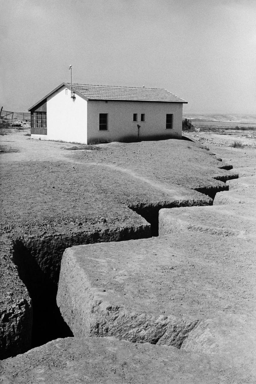 מיכה בר-עם, חפירות מגן, חצרים, נגב 1956